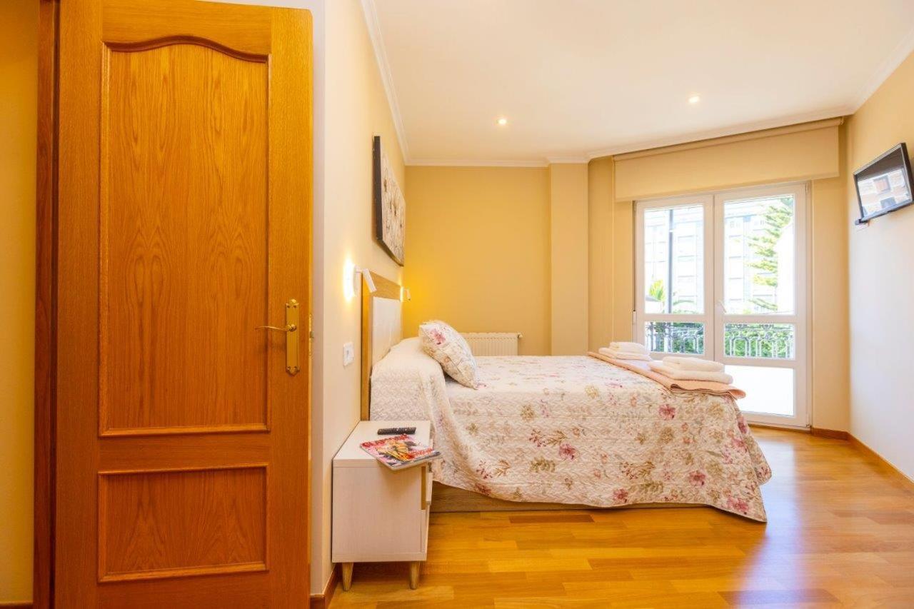 Apartamentos Riamar 2 Ribadeo Exteriér fotografie